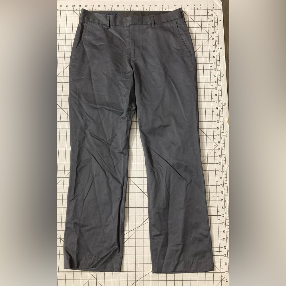 Bonobos Men’s Size 30/30 Grey Straight Fit Chino Pants